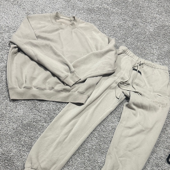Essentials Taupe Lounge Set - Picture 1 of 4